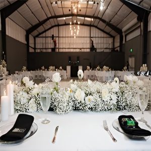 Garland of Babybreath and roses
